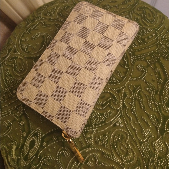 Louis Vuitton Damier Azur Zippy Compact Wallet - Picture 3 of 16